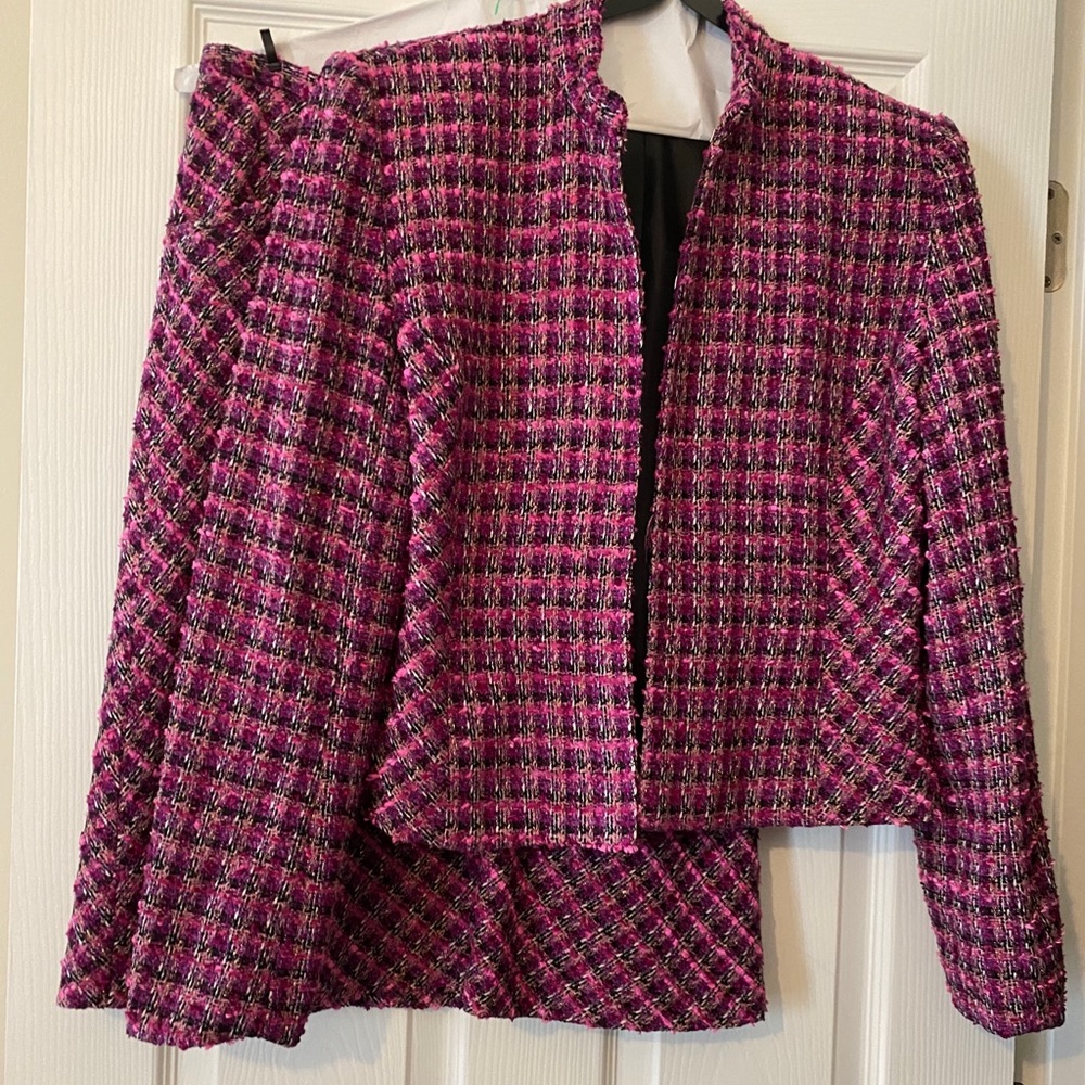 Tweed skirt suit! Chanel esque